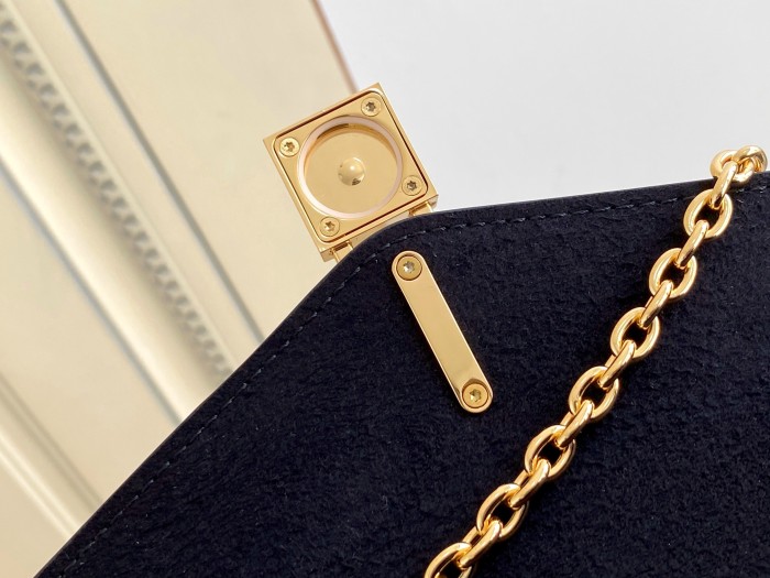 Handbag Louis Vuitton M80682 size 19.0 x 11.0 x 3.0 cm