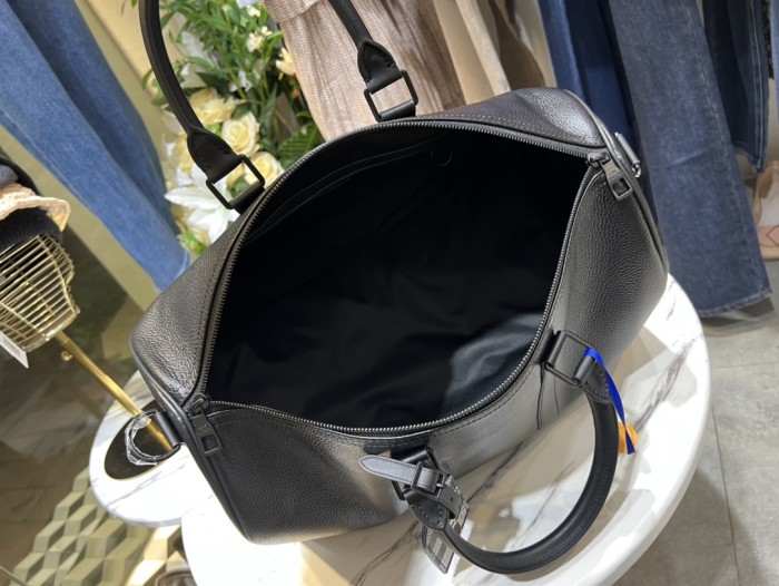 Handbag Louis Vuitton M57416 size 45x 27x 20 cm