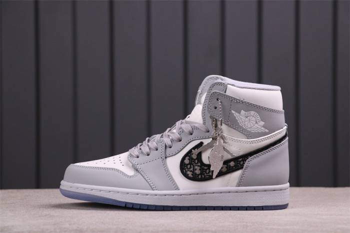 Jordan 1 Retro High Dior