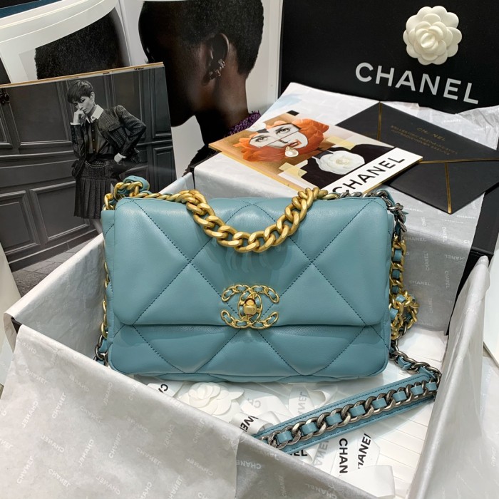 Handbag Chanel AS1160 size 16 26 9 cm