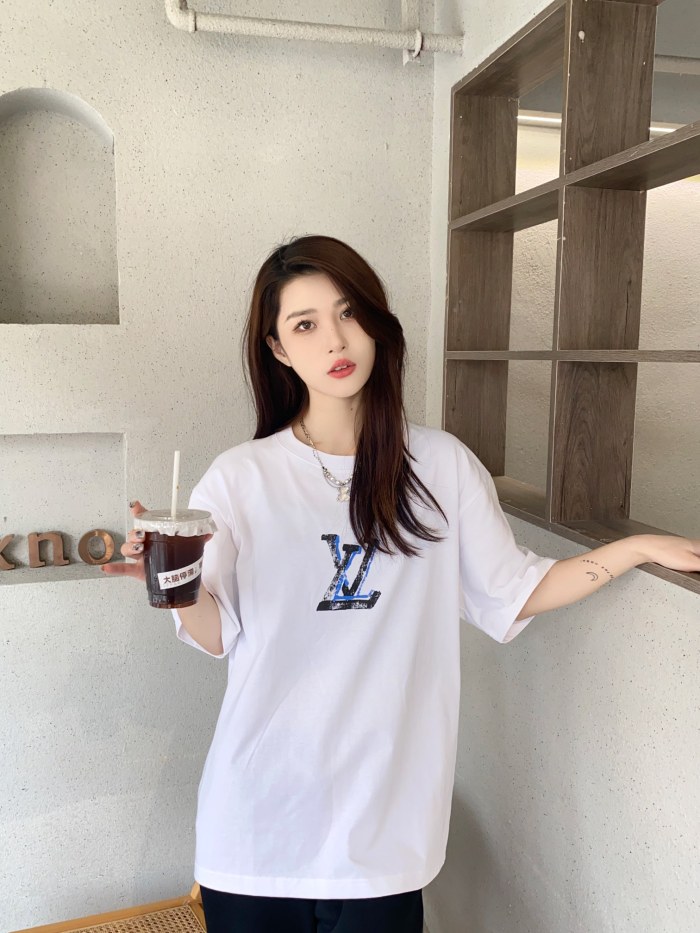 Clothes Louis Vuitton 135