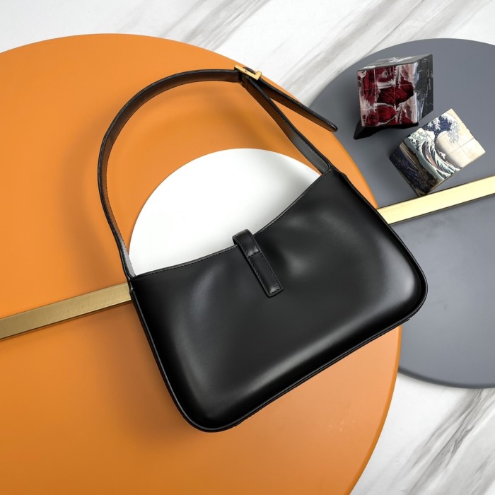 Handbags SAINT LAURENT 657228 size 25X14X6 cm