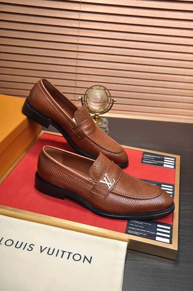 Louis Vuitton Leather Boots 39