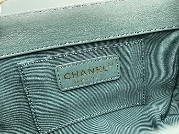 Handbag Chanel AS2633 size 18*7*12 cm