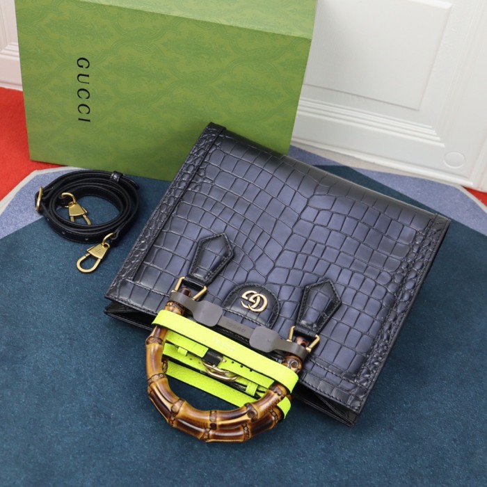Handbag Gucci 660195 size 27*24*11 cm