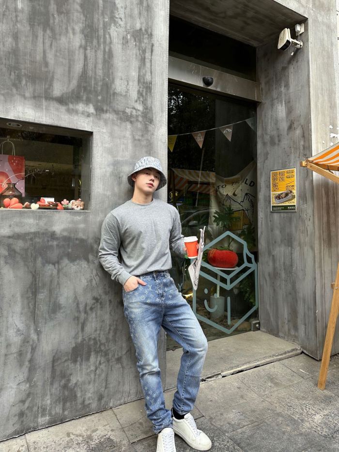 Clothes Louis Vuitton 226