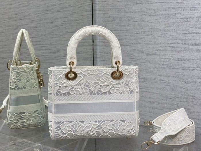 Handbag Dior size 24 cm