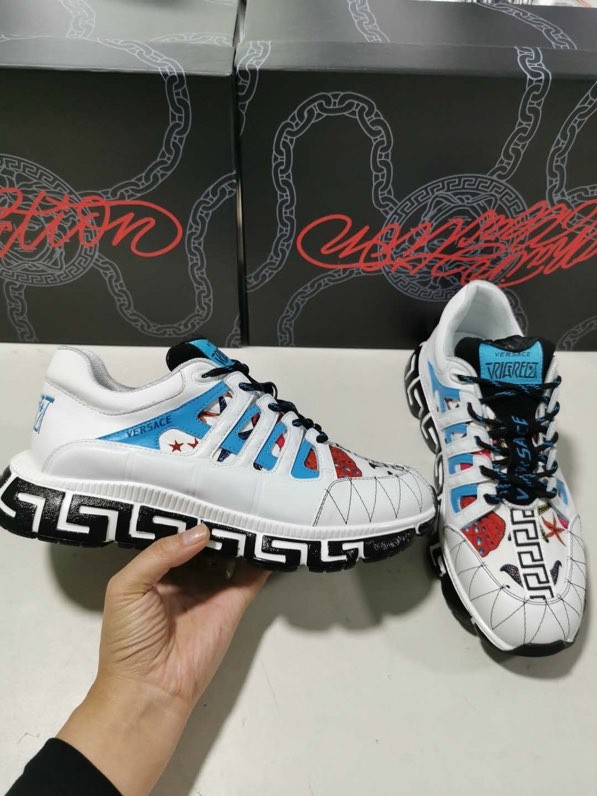 Versace Trigreca Tresor de la Mer Print White Blue Purple