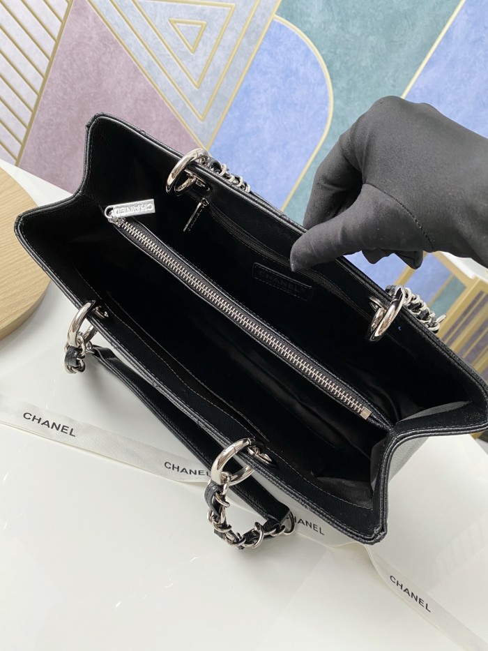 Handbag Chanel 20995 size 34x25x14 cm