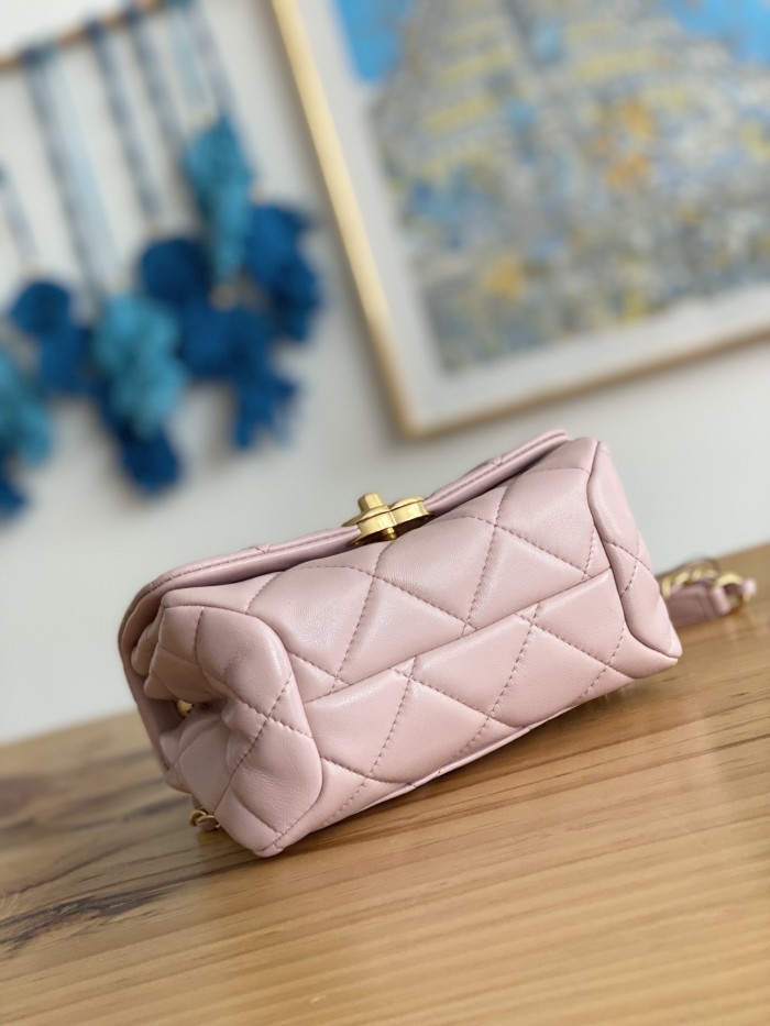 Handbag Chanel 3365 size 17X11.5X8.5 Cm