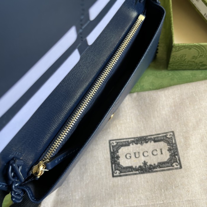 Handbag Gucci 621892 size 19*10*4 cm
