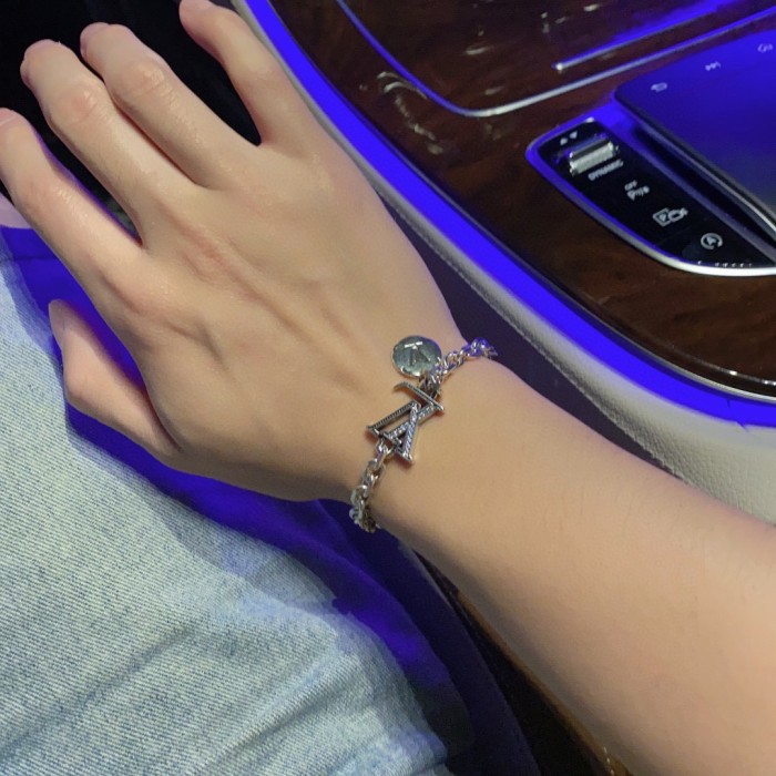 Clothes Louis Vuitton 53