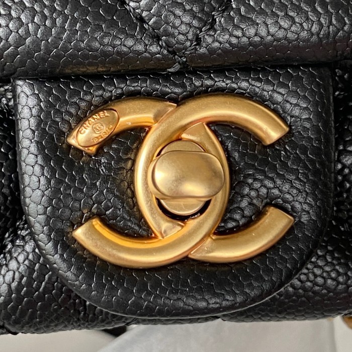 Handbag Chanel AS3225 size 12*17.5*2.5 cm