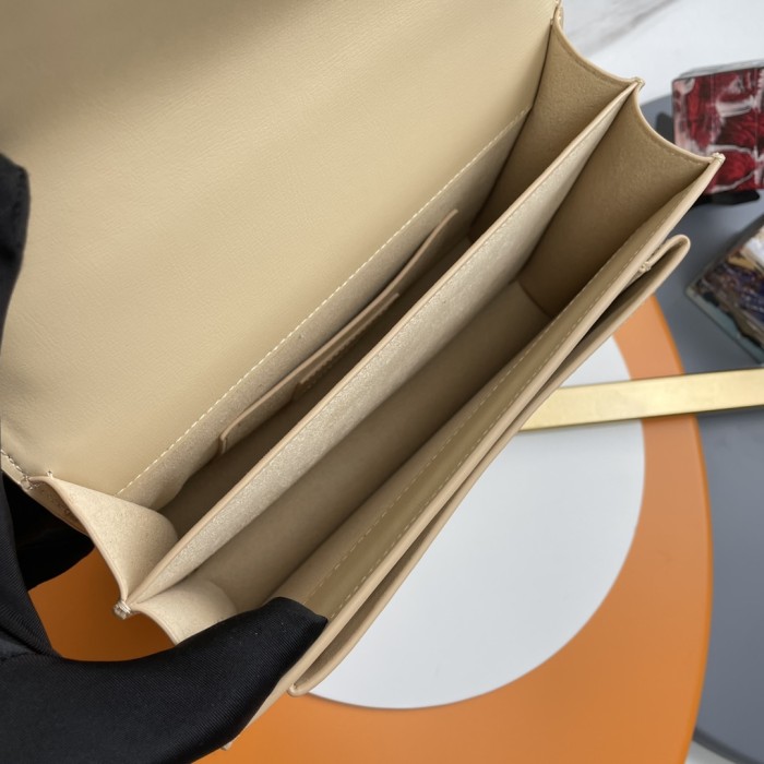 Handbags SAINT LAURENT 442906 size 22x8x16 cm