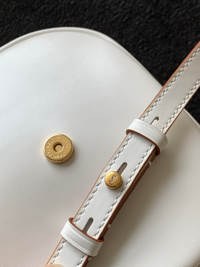 Handbags SAINT LAURENT 619740 size 18x15.5x5.5 cm