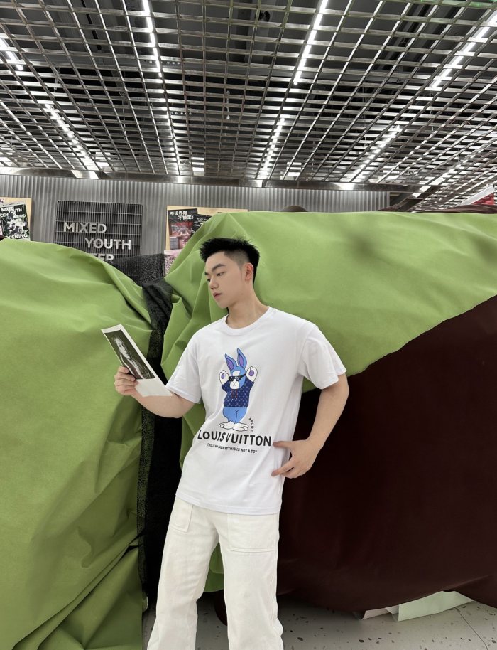 Clothes Louis Vuitton 277