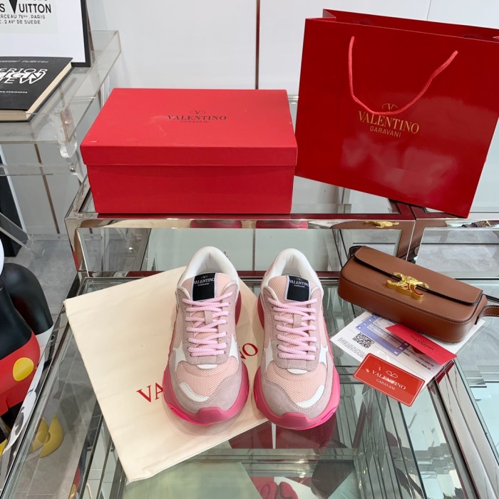 VALENTINO GARAVANI Bubbleback Sneaker 3