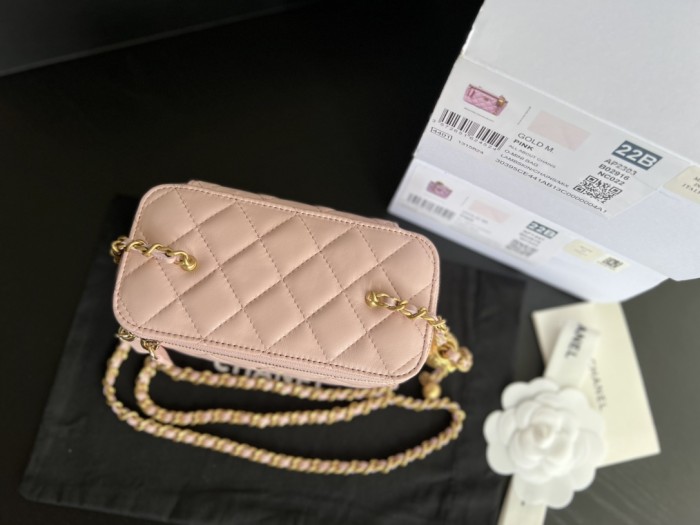 Handbag Chanel AP2303 size 17cmx9.5cmx8 cm