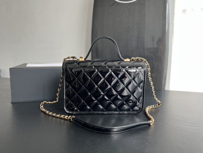 Handbag Chanel AS3652 size 25 cm