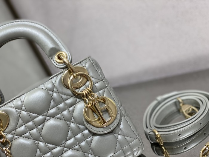 Handbag Dior size 17 cm