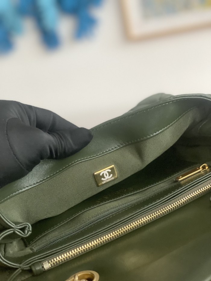 Handbag Chanel AS3609 size 16x25x10 cm