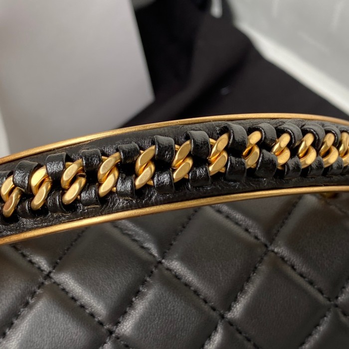 Handbag Chanel size 20/25 cm