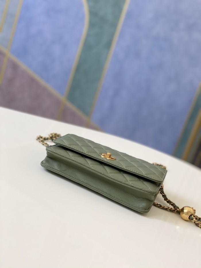 Handbag Chanel 81133 size 19 cm