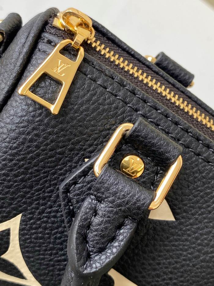 Handbag Louis Vuitton M81456 size 16.0 x 11.0 x 9.0 cm