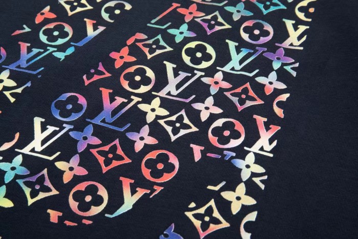 Clothes Louis Vuitton 377