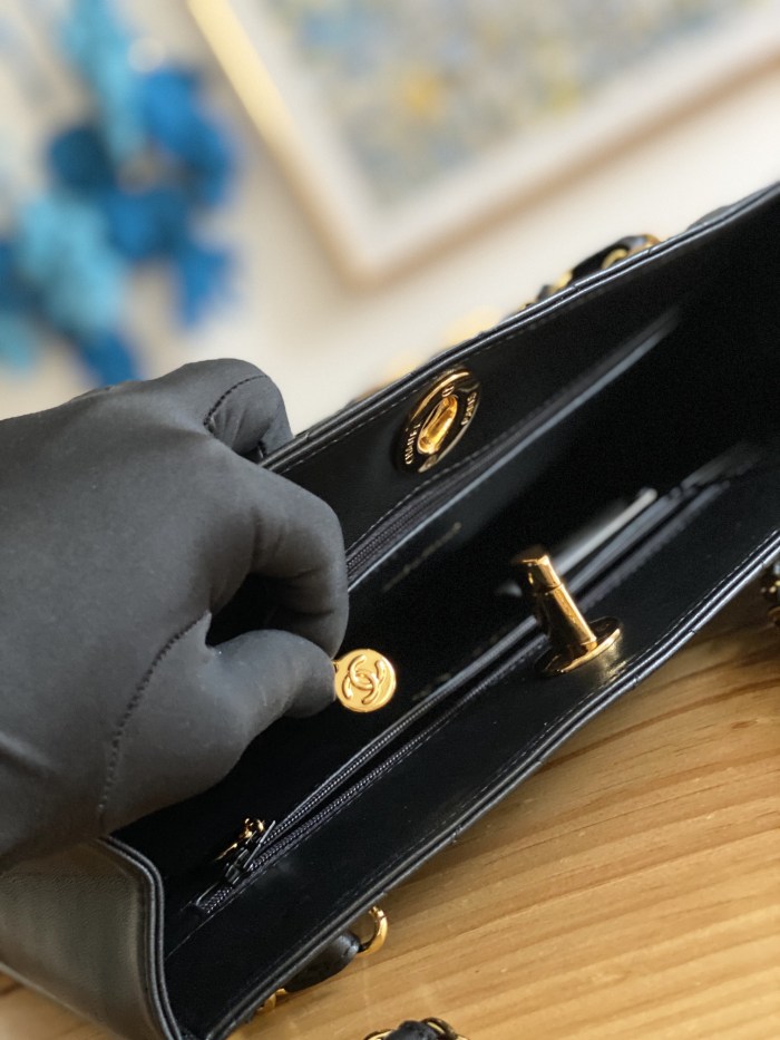 Handbag Chanel A99 size 28*9 *30 cm