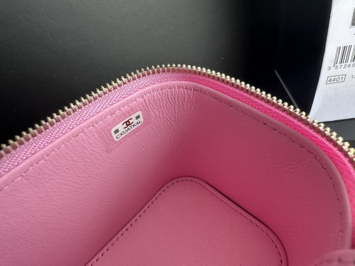 Handbag Chanel 3203 size 11cmx8.5cmx7 cm