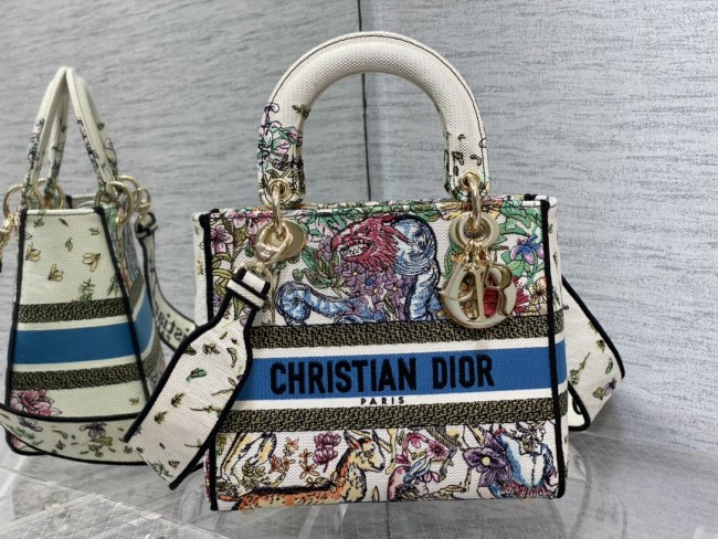 Handbag Dior size 24 cm