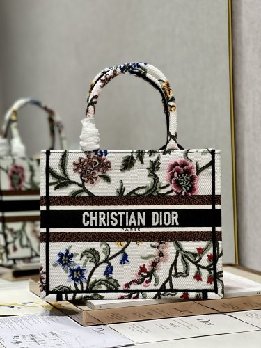 Handbag Dior 1265 size 26.5×21×14 cm