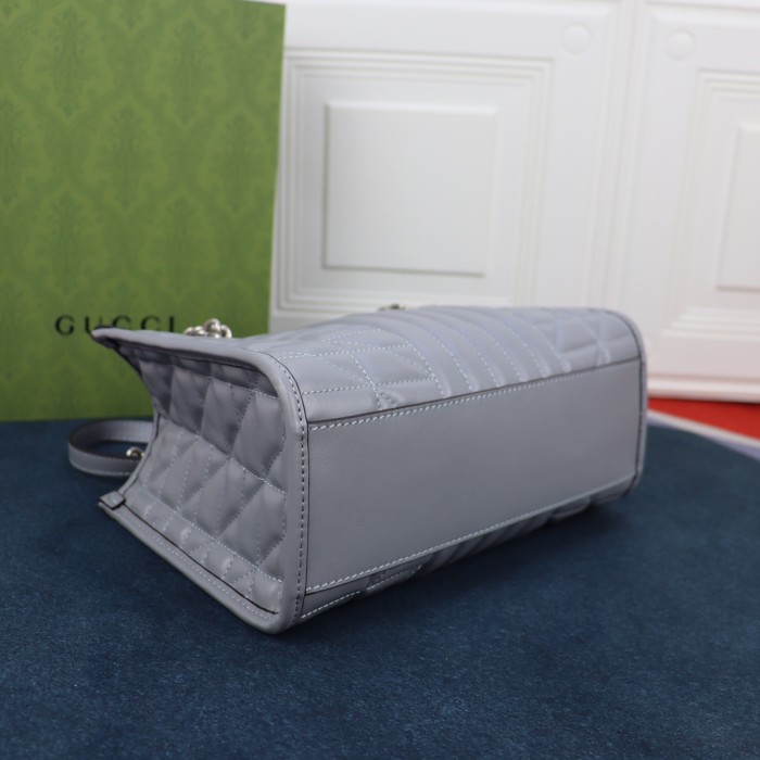 Handbag Gucci 681483 size 26.5X19X11 cm