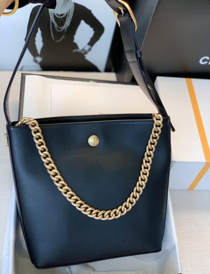 Handbag Chanel size 23/24/12 Cm