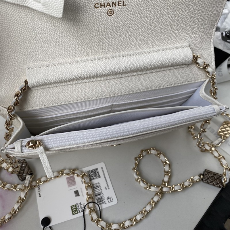 Handbag Chanel AP2400 size 19 cm