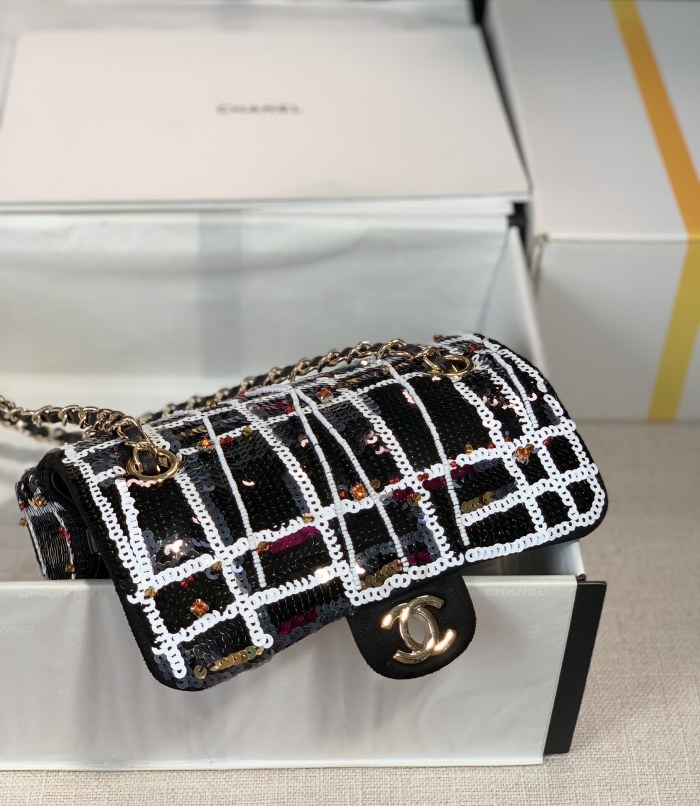 Handbag Chanel size 19 Cm