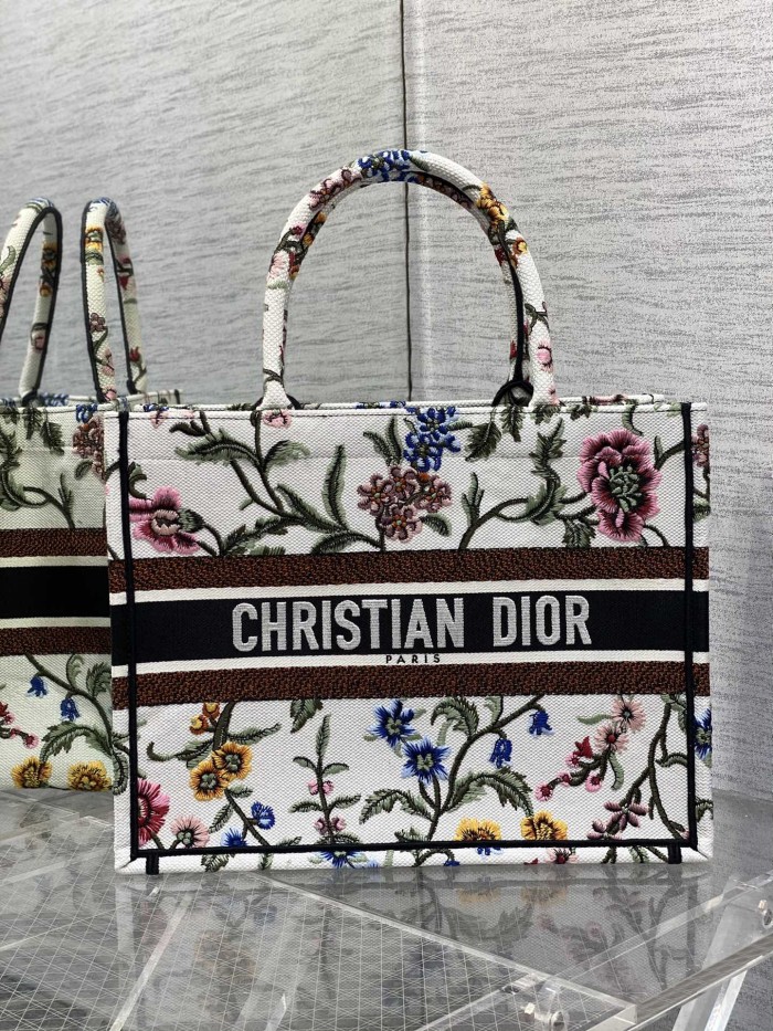 Handbag Dior size 36*18*28 cm