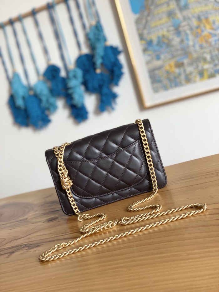 Handbag Chanel 81221 size 19 cm