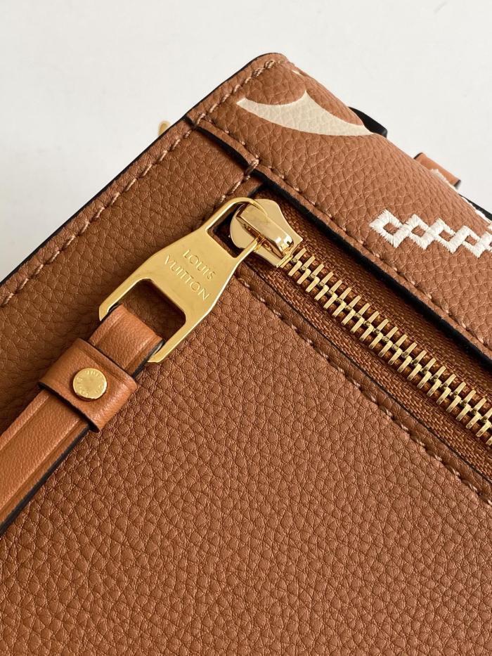 Handbag Louis Vuitton m46018 size 25x19x7 cm