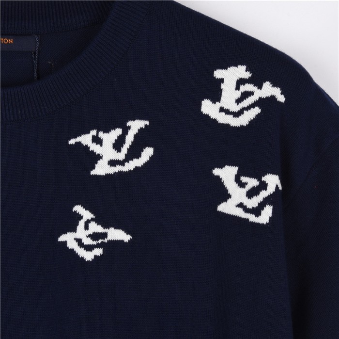 Clothes Louis Vuitton 430