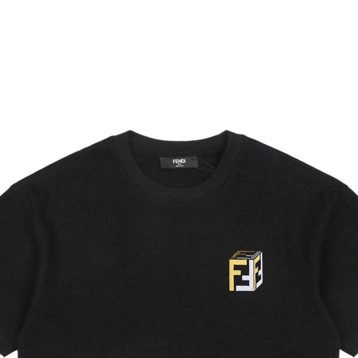 Clothes Fendi 67