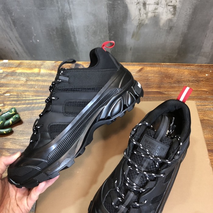 Burberry Arthur Vintage Sneaker 31