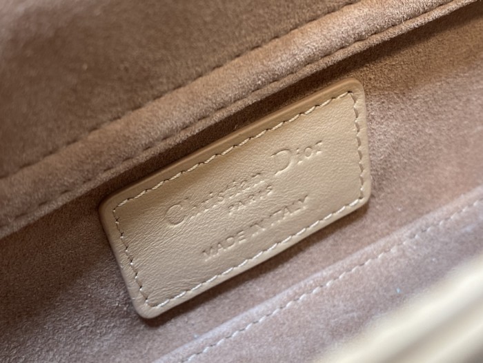 Handbag Dior size 16*5.5*10 cm