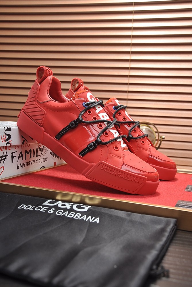 Dolce & Gabbana Low Tops Sneakers 67