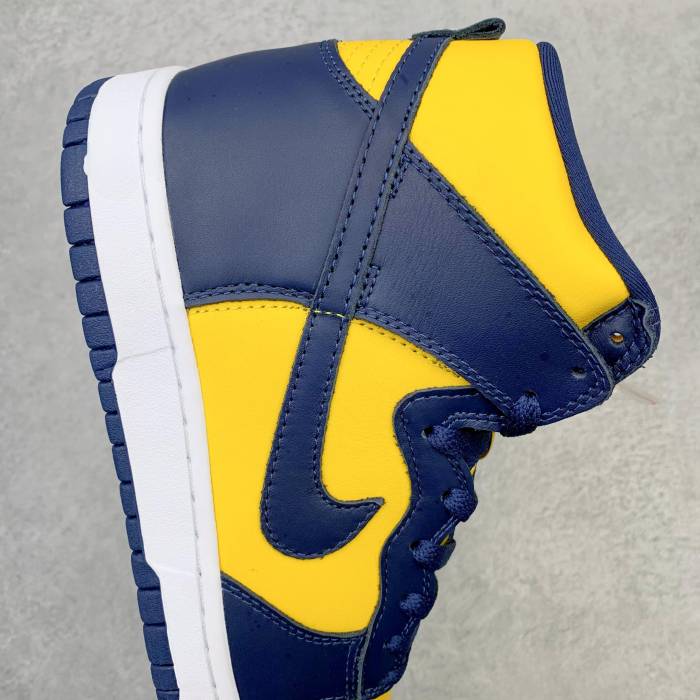 Nike Dunk High Michigan