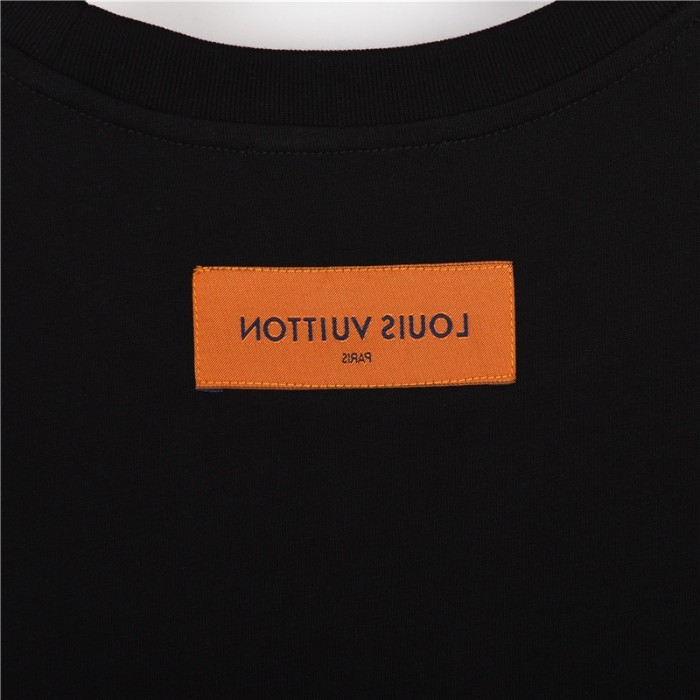 Clothes Louis Vuitton 190