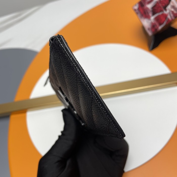 Handbags SAINT LAURENT 607915 size 13*8*2 cm