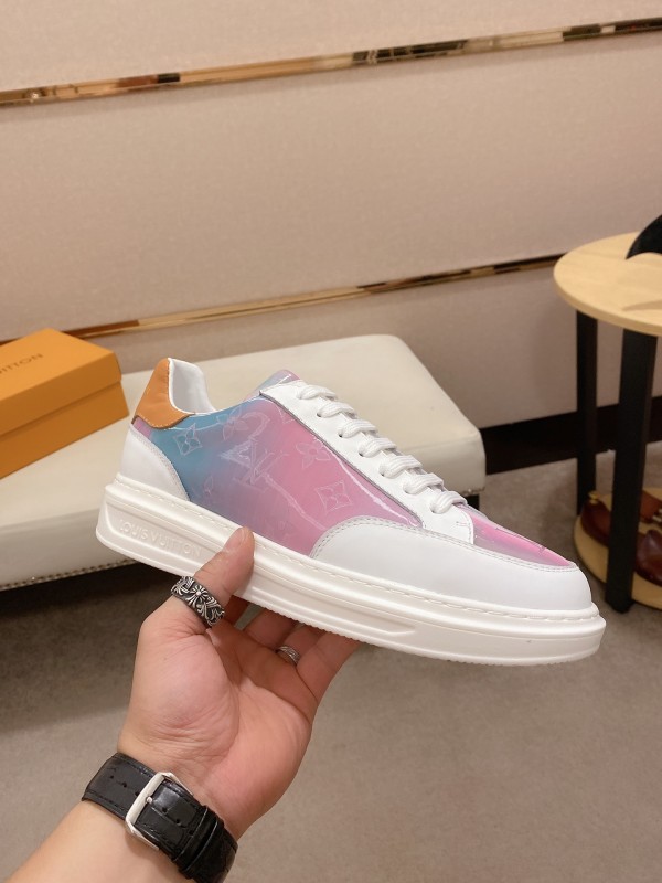Louis Vuitton Low Top sneaker 114