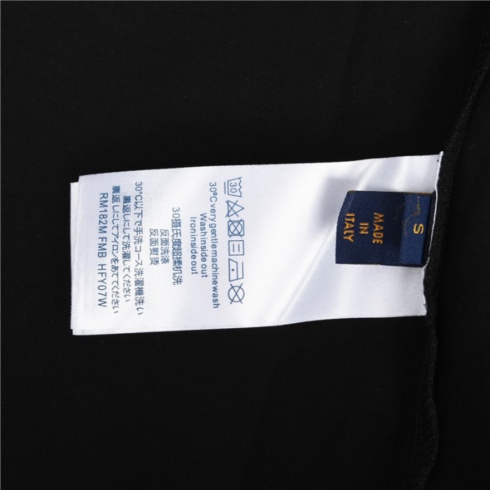 Clothes Louis Vuitton 102